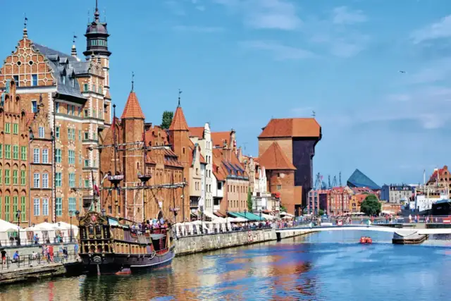 Czy Gdańsk leży nad morzem? Odkryj jego nadmorską lokalizację