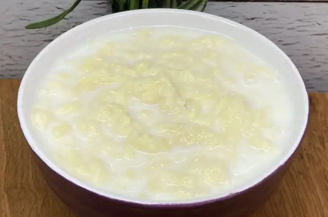 Perfekcyjne kluski lane na mleku w 15 min? Poznaj babciny trik!