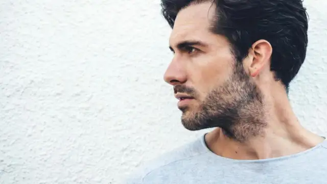 3 dniowy zarost ile mm? Poznaj idealną długość dla mężczyzn