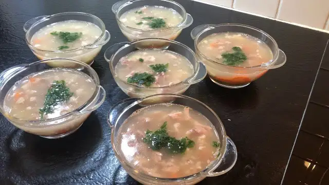 Czy galaretka wieprzowa jest zdrowa? Odkryj jej ukryte korzyści zdrowotne