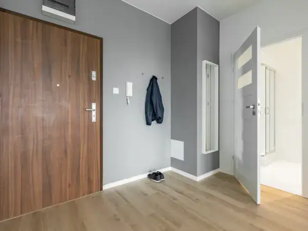 Jaki szary kolor do przedpokoju? Najlepsze odcienie i porady