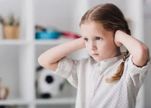 Czy moje dziecko ma autyzm? Objawy, które mogą Cię zaniepokoić