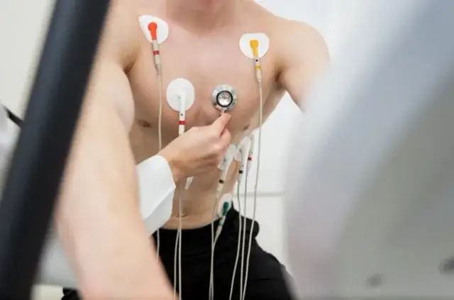 Jakie badania dla młodych piłkarzy mogą uratować ich zdrowie?