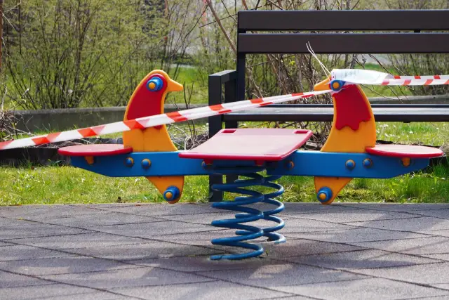 Czy place zabaw są już otwarte? Sprawdź aktualny status i godziny