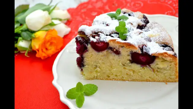 Prosty przepis na ciasto czereśniowe, które zachwyci każdego domowego smakosza