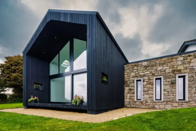 Ile kosztuje budowa domu w Anglii? Kluczowe wydatki, na które warto zwrócić uwagę