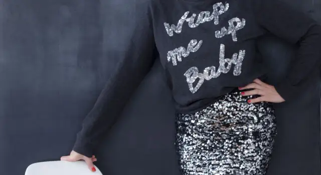 Cekinowa spódnica: Jakie bluzki wybrać? Uniknij modowej wpadki!