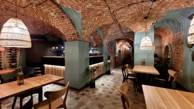 Gdzie zjeść w Jeleniej Górze? Odkryj najlepsze restauracje i smaki