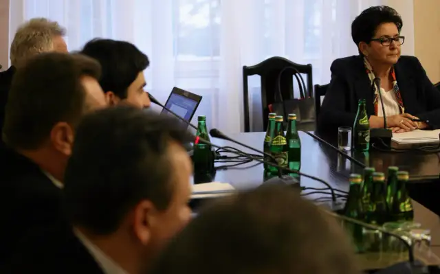 Jaką wodę piją w sejmie? Zaskakujące zmiany w wyborze napojów