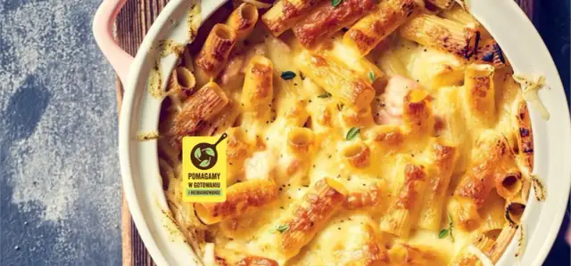 Zapiekanka makaronowa z szynką: sprawdzony przepis i triki eksperta