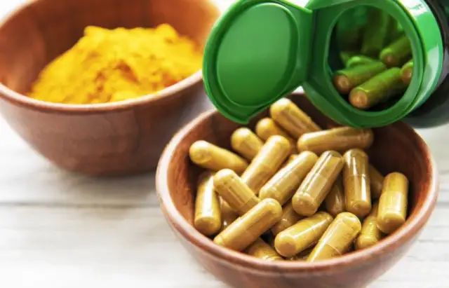 Jakie suplementy na redukcję naprawdę działają i wspierają odchudzanie