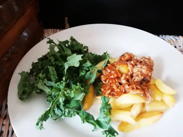 Frytki z szarpaną wieprzowiną: Przepis jak z food trucka! Zrób to sam