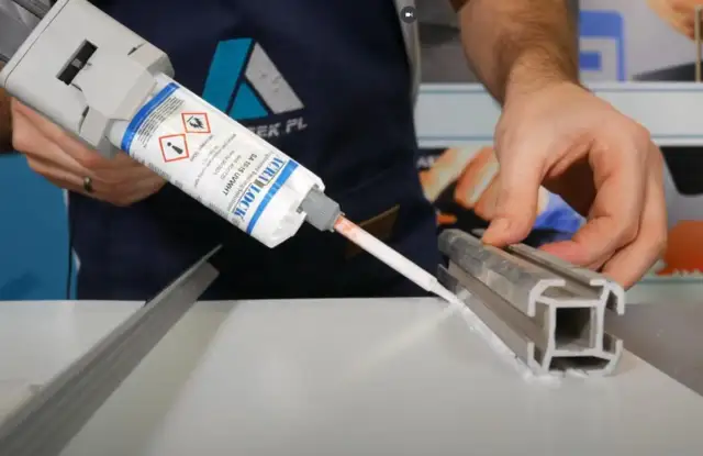 Czym skleić aluminium trwale? Wybierz klej i uniknij błędów!