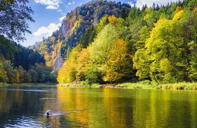 Gdzie na weekend z dzieckiem jesienią? Odkryj najlepsze miejsca!