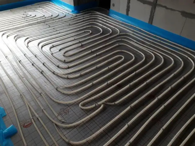 Ogrzewanie podłogowe: ile rury na m²? Oblicz dokładnie i bez błędów