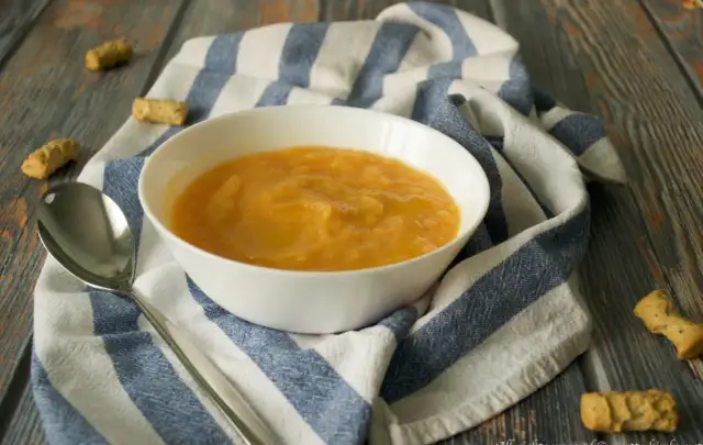 Vellutata di patate Bimby: la ricetta cremosa che ti svolta la cena