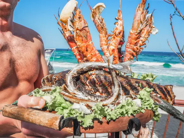 Gdzie zjeść w Nessebar? Najlepsze restauracje i smaki, które musisz spróbować