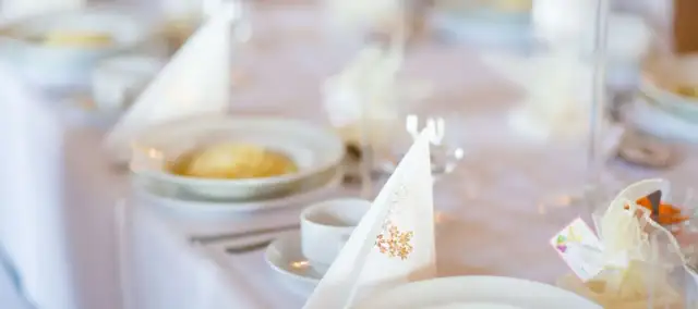 Ile trwa Komunia? Plan dnia krok po kroku uniknij stresu!