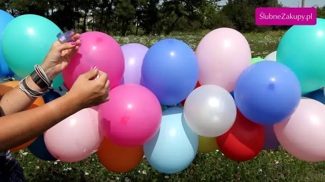 Girlanda z balonów na taśmie krok po kroku. Efekt wow gwarantowany!