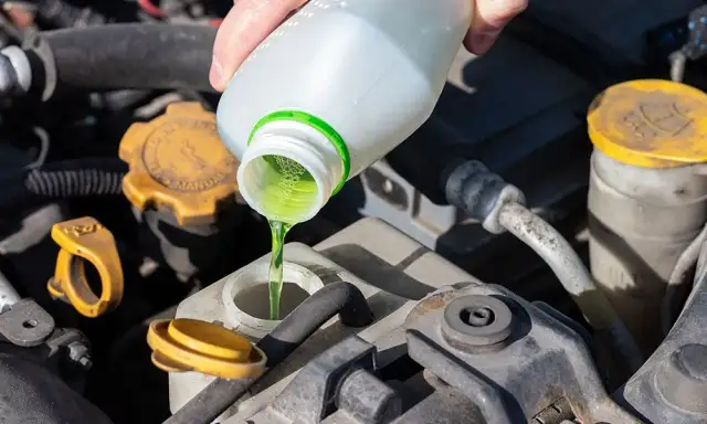 Ile wchodzi płynu do chłodnicy Citroen Xsara? Sprawdź pojemności silników