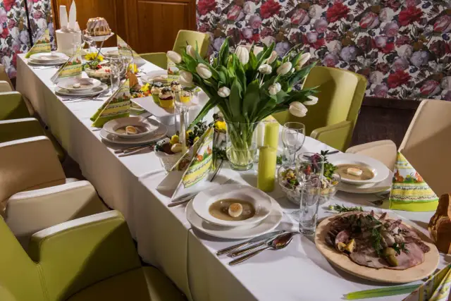 Co na stole wielkanocnym? Tradycyjne potrawy, które musisz znać