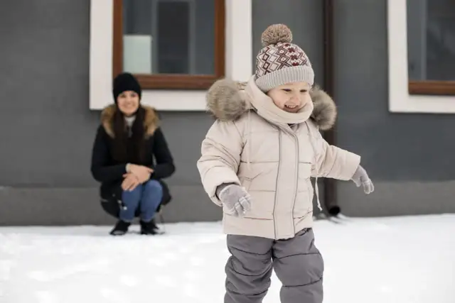 Kurtka zimowa dla chłopca: Sekrety wyboru na komfort i bezpieczeństwo