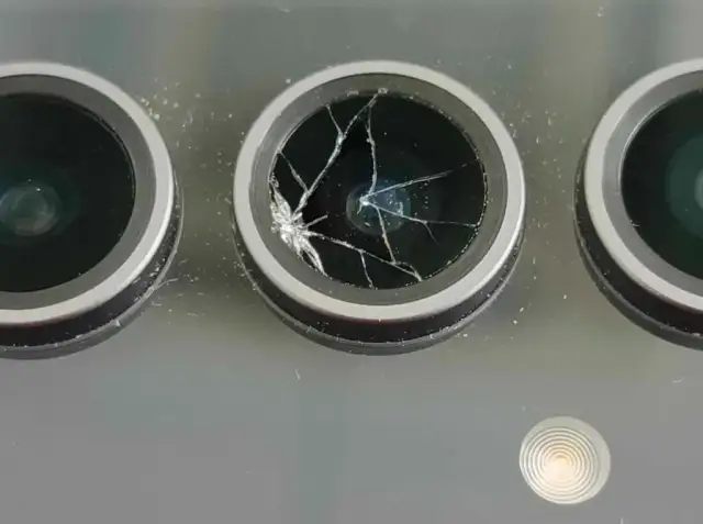 Jak wymienić szybkę aparatu w telefonie bez ryzyka uszkodzeń