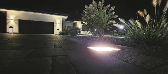 Oświetlenie podjazdu co ile: Jak uniknąć ciemnych miejsc i kosztów