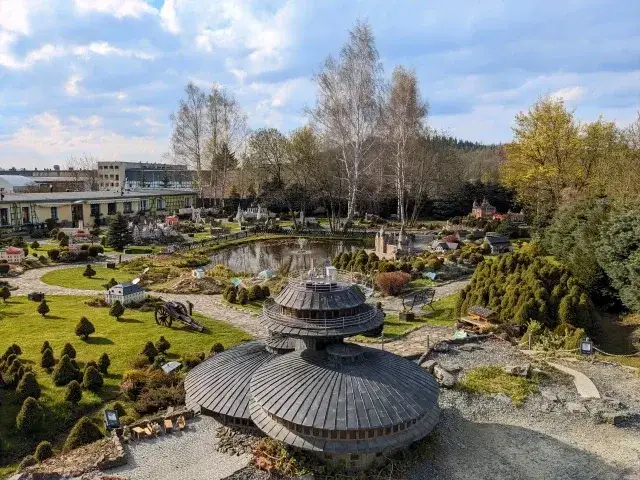 Park miniatur zabytków Dolnego Śląska w Kowarach - co warto wiedzieć