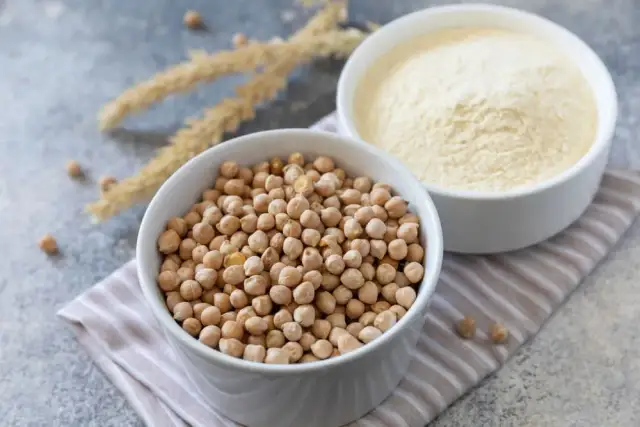 Czy mąka jest wegańska? Odkryj, które rodzaje są bezpieczne