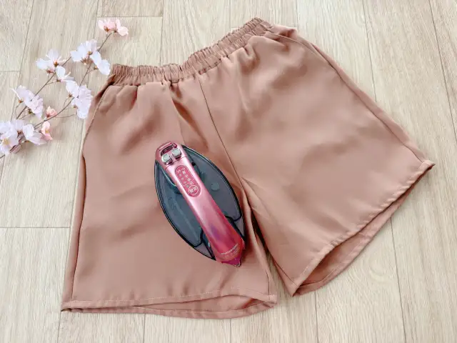 Jak uszyć spodenki damskie – proste kroki do idealnego fasonu