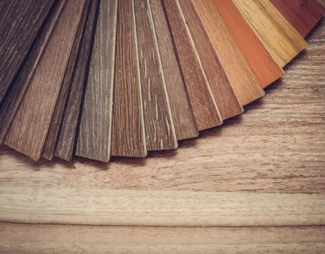 Czym pomalować drewnianą pergolę, aby uzyskać trwały efekt?