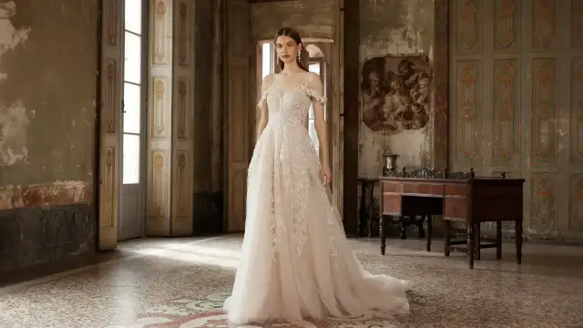 Suknia ślubna dla niskiej panny młodej: Fasony, które dodadzą wzrostu