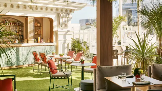 Pop, Tapas y Copas: Tu guía definitiva para el tardeo perfecto