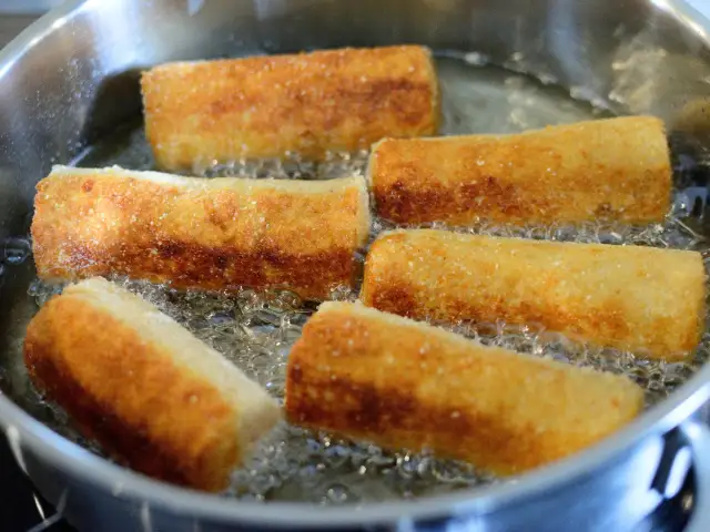 Jak smażyć krokiety na patelni, aby były idealnie chrupiące?