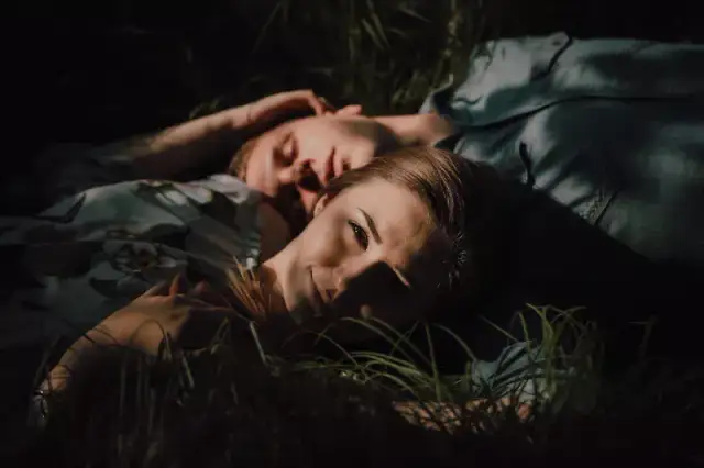 Koszty fotografa i kamerzysty na wesele 2026: Kompletny przewodnik