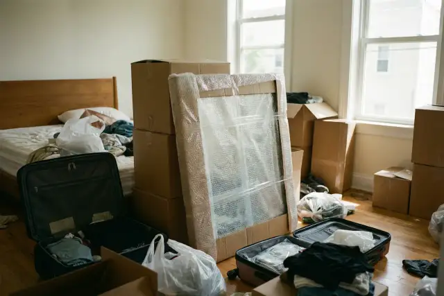 Przeprowadzka z lustrem? Spakuj je jak ekspert, bez pęknięć!