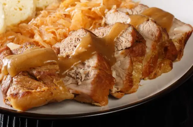 Co zrobić z karkówki na obiad? Pyszne przepisy, które zaskoczą