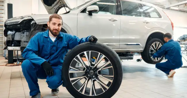 Ile kosztuje wymiana opon na felgach aluminiowych w Polsce? Sprawdź ceny!