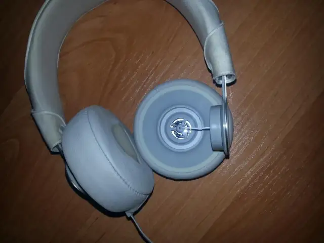 Jak naprawić słuchawki bezprzewodowe? Proste triki DIY w domu!