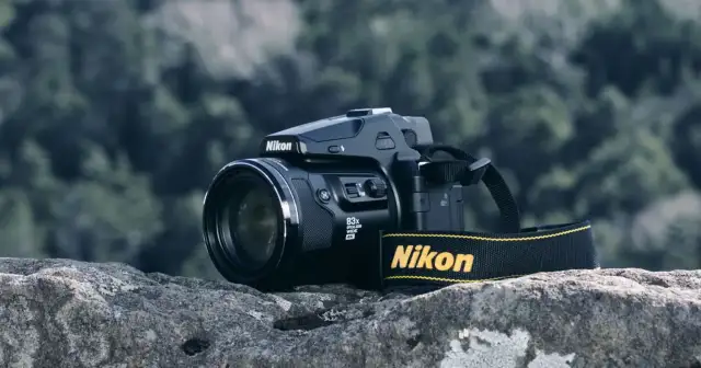 Test aparatu Coolpix P950: Czy warto kupić ten model Nikona? Opinie