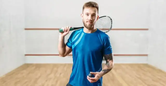 Squash na AWF: Gdzie grać, ceny i dostępność kortów