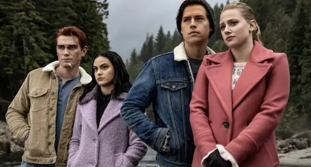 4 sezon Riverdale: Tajemnice, dramaty i zaskakujące zwroty akcji