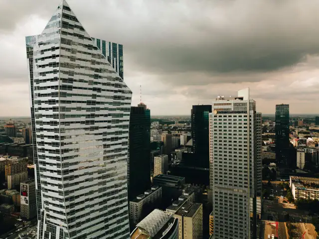 Ile kosztuje Złota 44? Ceny, wartość i czy to dobra inwestycja?