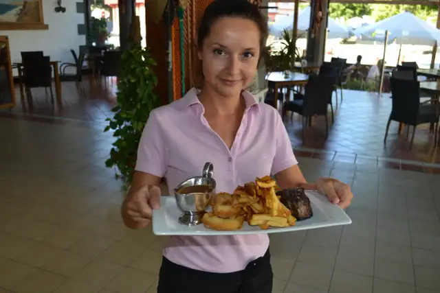 Fuerteventura gdzie zjeść: najlepsze restauracje i lokalne specjały