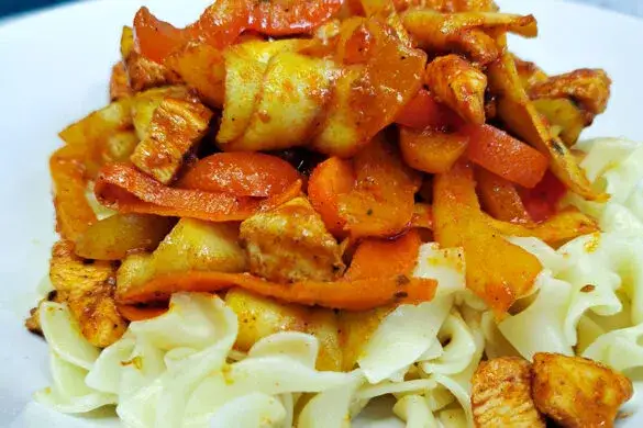 Zapiekanka z marchewką i kurczakiem - łatwy przepis na pyszne danie