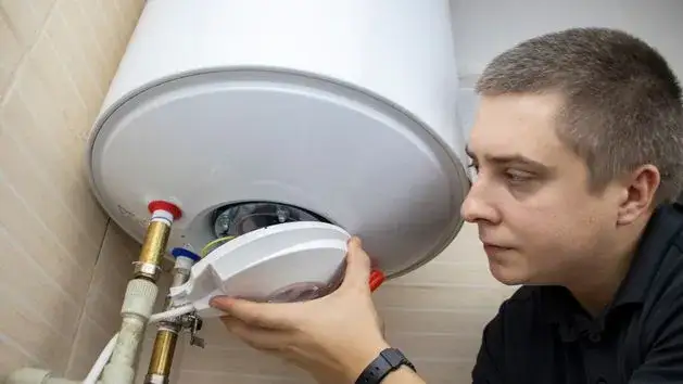 Zrozum bojler: Jak działa, by obniżyć rachunki i wydłużyć życie?