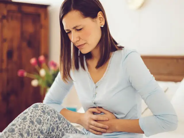 Amol na ból brzucha jak stosować - skuteczne metody i dawkowanie