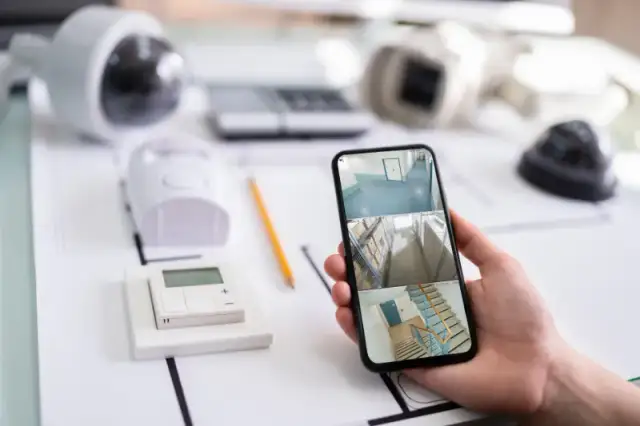 Jaki alarm do mieszkania w bloku - wybierz najlepsze zabezpieczenie