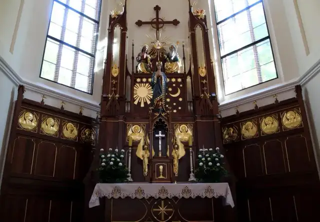 Jak narysować ołtarz w kościele - krok po kroku do perfekcji